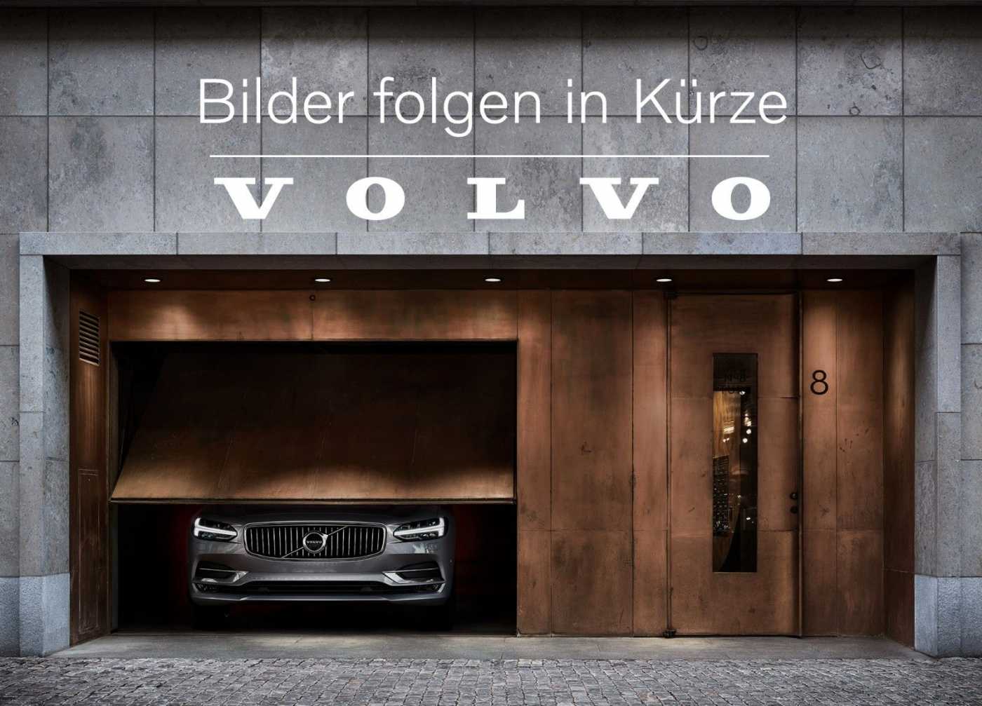 Volvo  B5 D AWD R Design +ACC+BLIS+E-SITZ+B&W+KAM